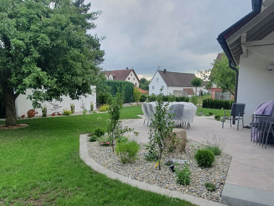 Gestaltete Außenanlage